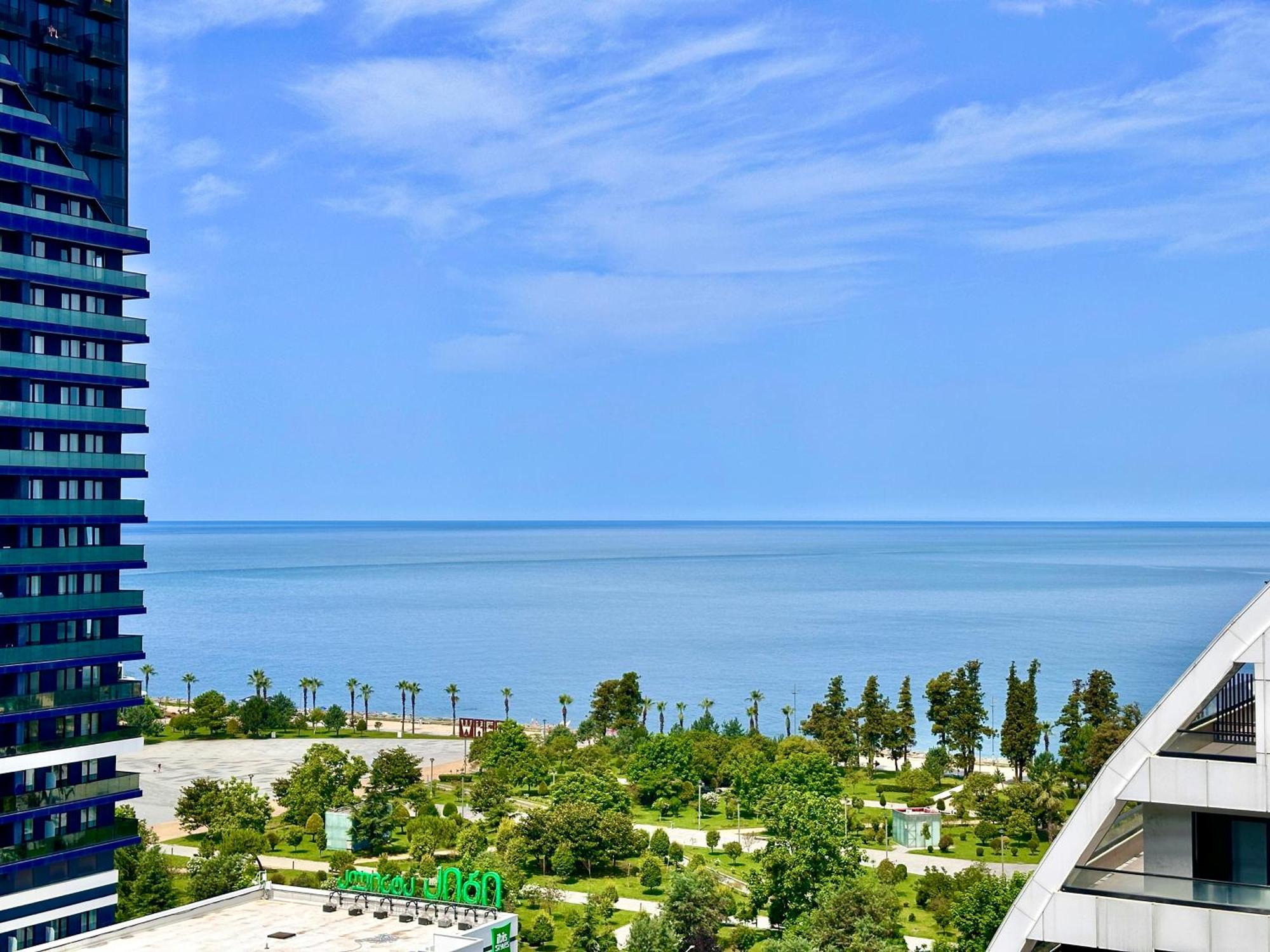 Batumi Boulevard Resort Exterior photo